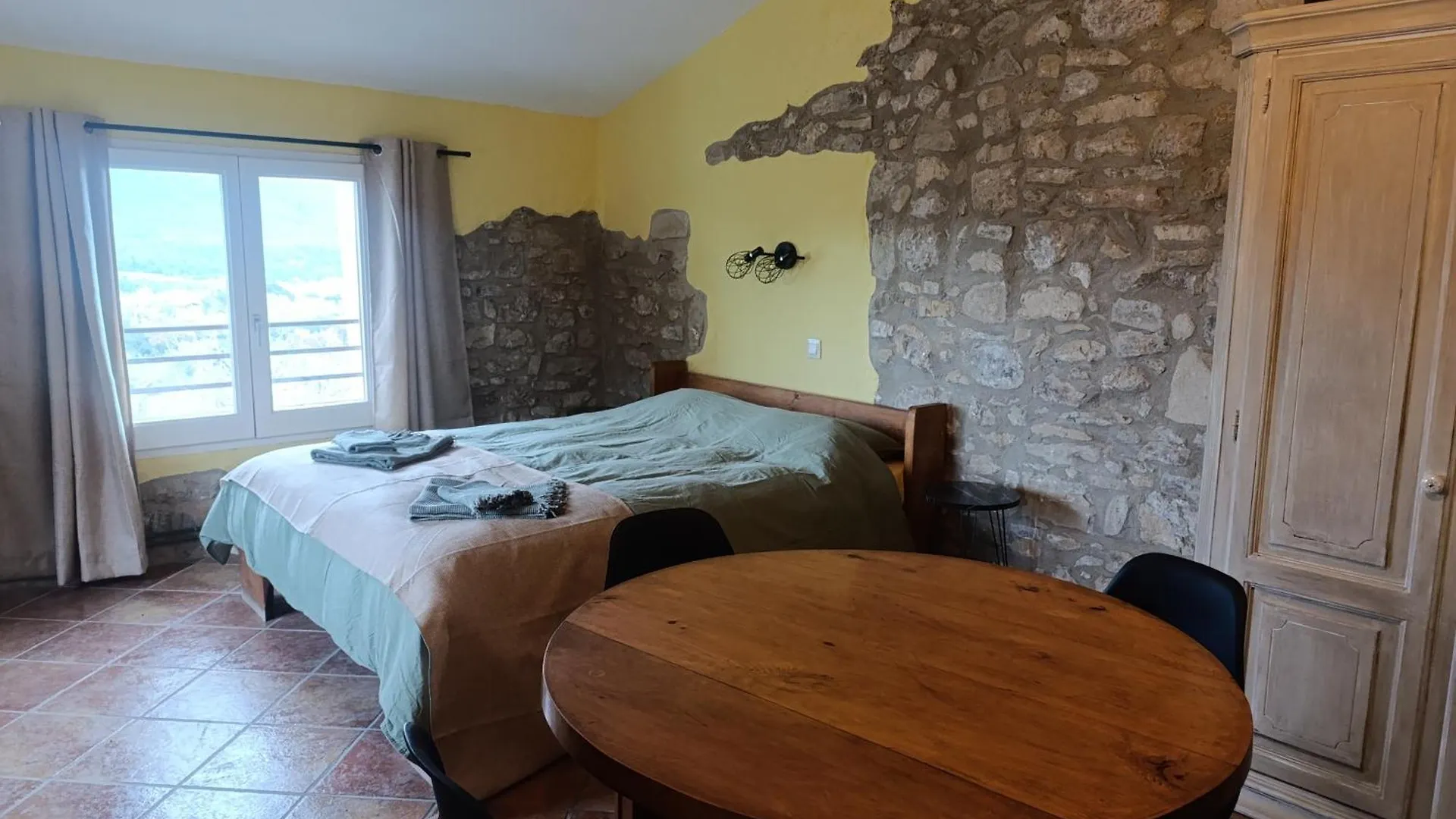 Bed and Breakfast Mas Pitre Besalú